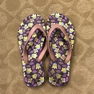 Vera Bradley flip flops- Plum Petals